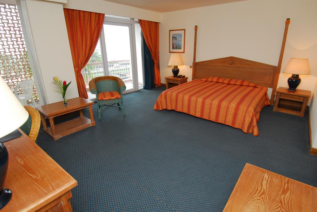 Hotel La Bateliere Schoelcher Bagian luar foto