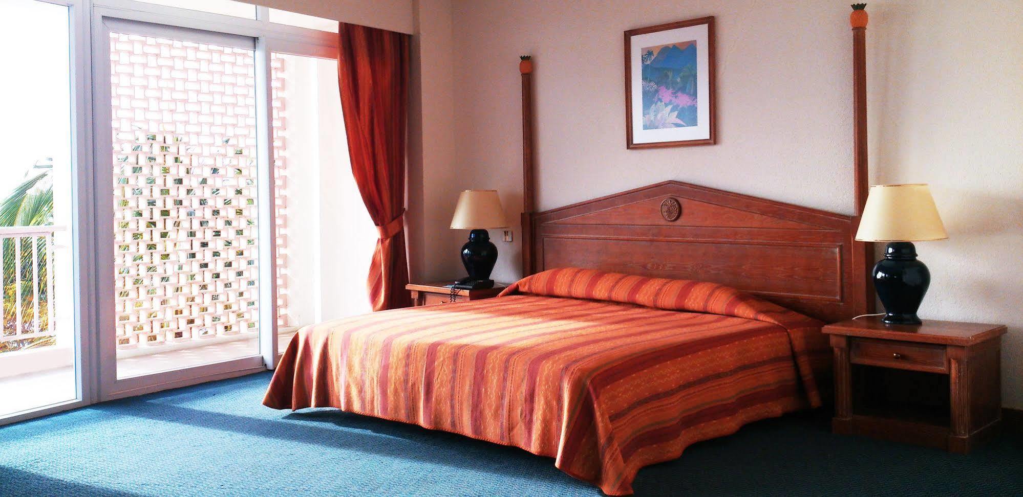 Hotel La Bateliere Schoelcher Bagian luar foto