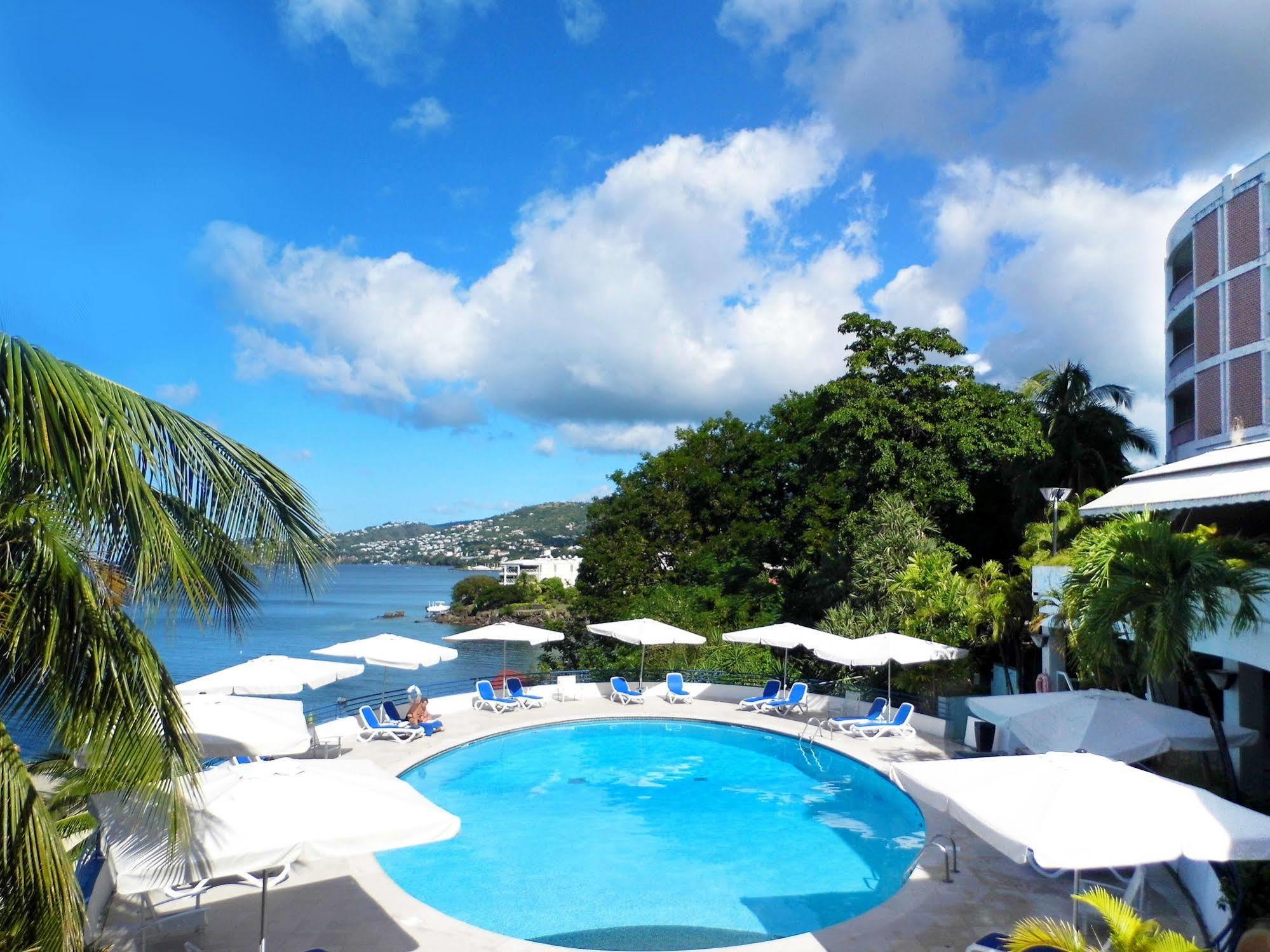 Hotel La Bateliere Schoelcher Bagian luar foto